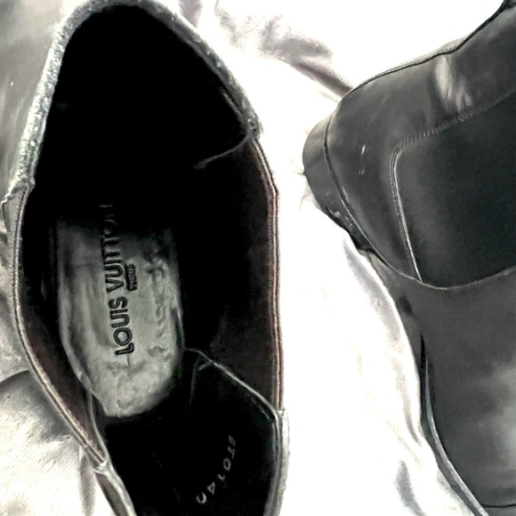 Made in Italy. Ankle leather boots. Perfect condition. LOUIS VUITTON PARIS - Picture 4 of 8